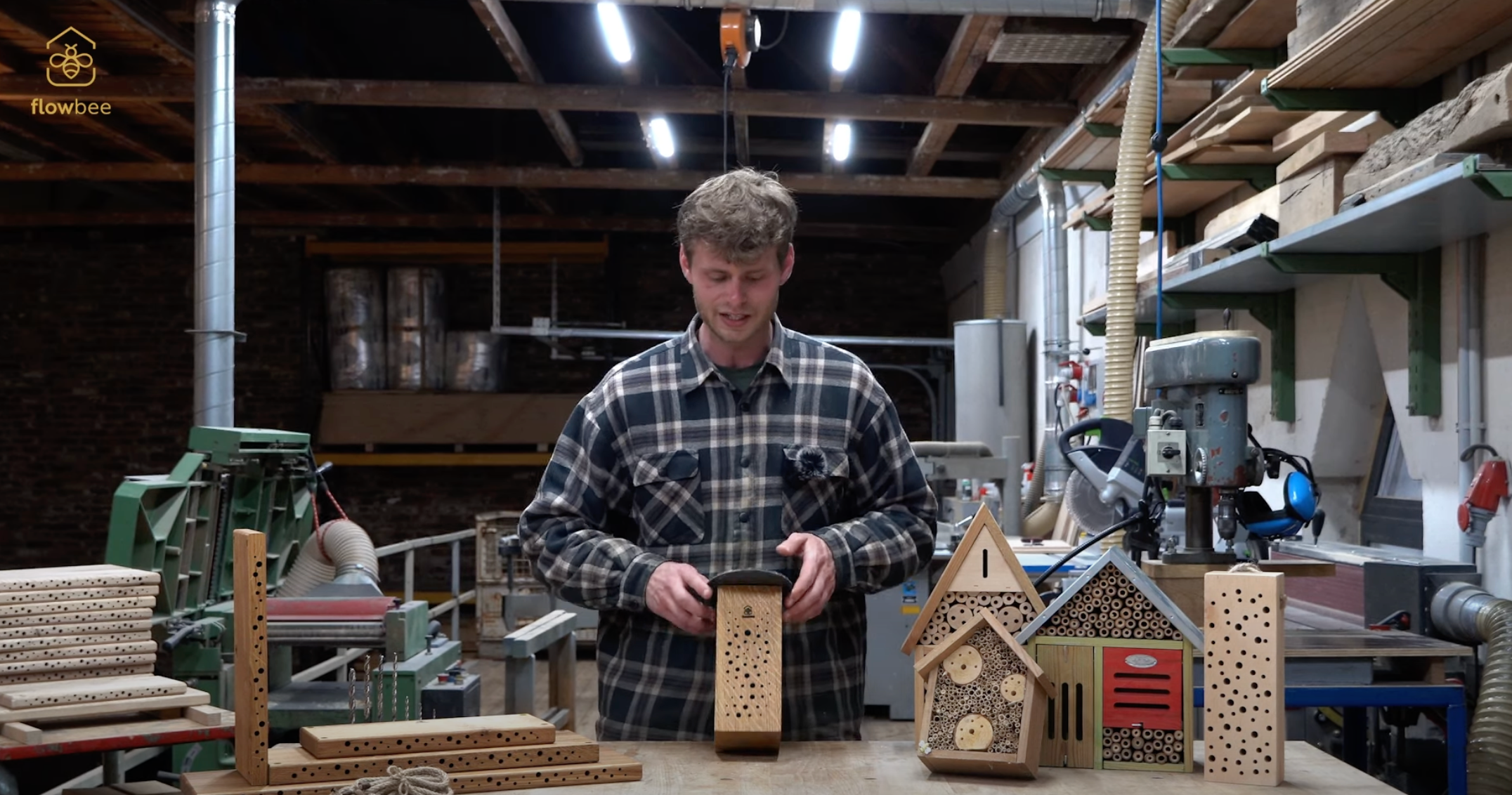 Die Wahrheit über Insektenhotels: 3 Faktoren einer ökologisch-wirksamen Nisthilfe